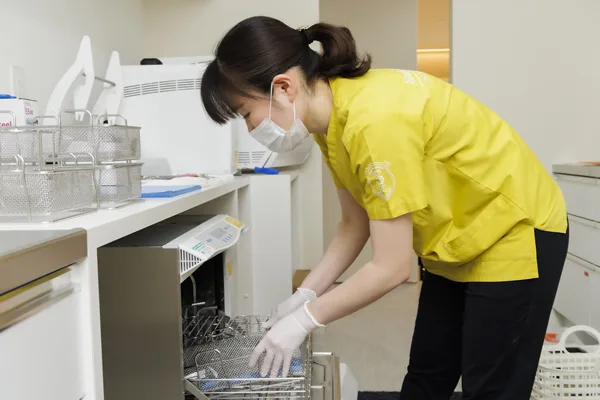 院内感染を防ぐため世界基準の滅菌機を導入しています！